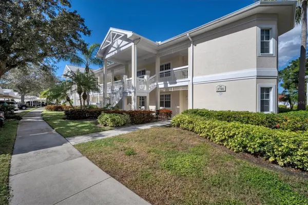 3701 54TH DR W #102, Bradenton, FL 34210