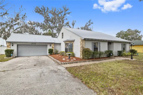 2502 SAVANNAH DR, Plant City, FL 33563