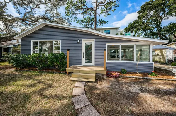 1020 PARK DR, Dunedin, FL 34698