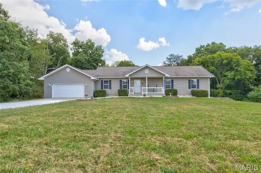 15394 Wildwood LN, Grafton, IL 62037