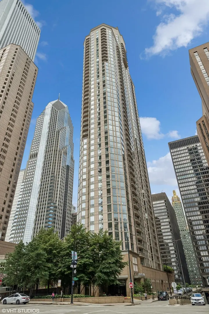 222 N Columbus DR #904, Chicago, IL 60601