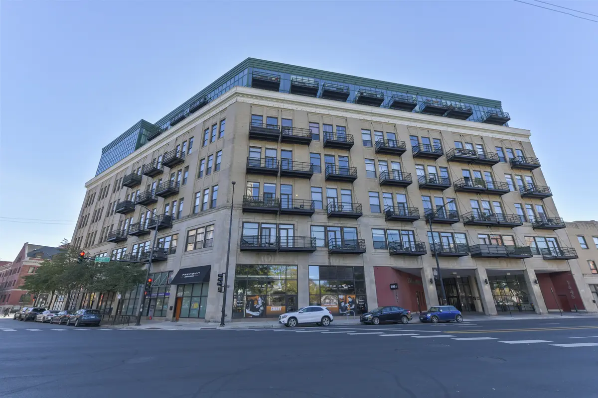 1645 W Ogden AVE #526, Chicago, IL 60612