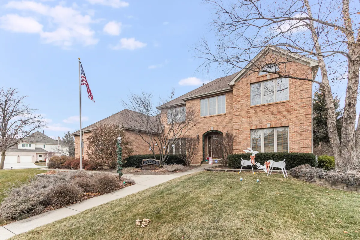 319 Senna CT, Naperville, IL 60565