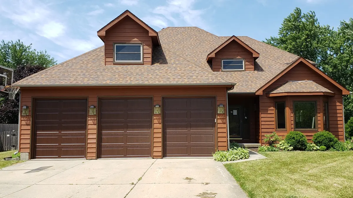 3150 Midlane DR, Wadsworth, IL 60083