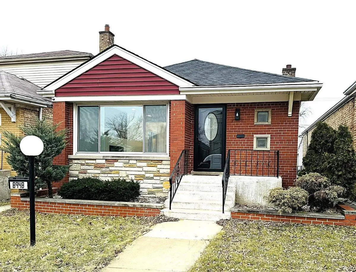 8948 S Crandon AVE, Chicago, IL 60617