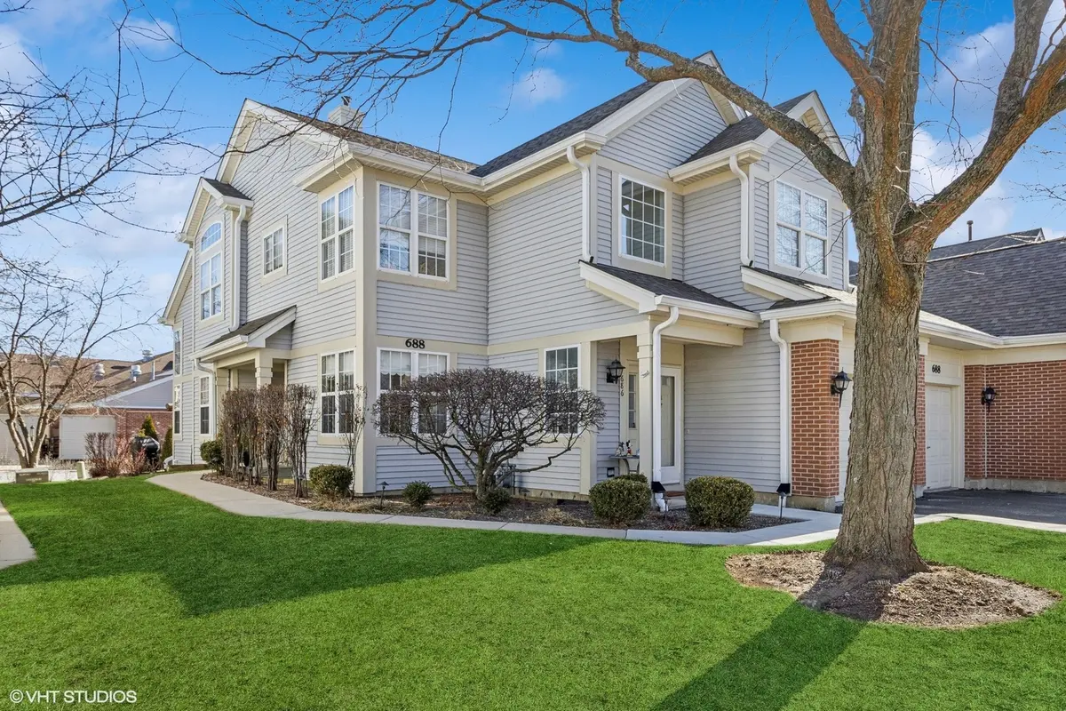 688 Mulberry DR, Prospect Heights, IL 60070
