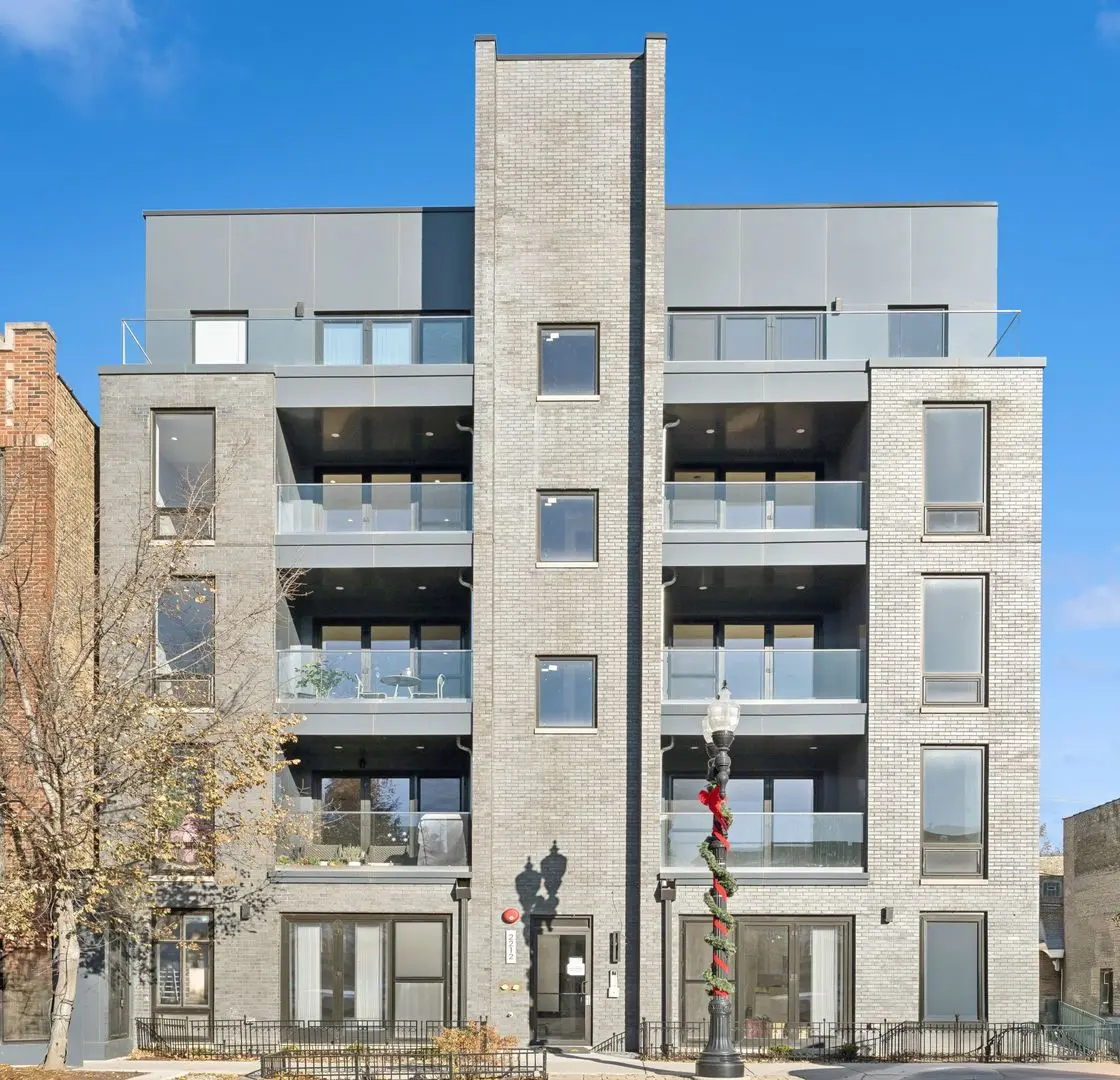 2212 W Lawrence AVE #5W, Chicago, IL 60625