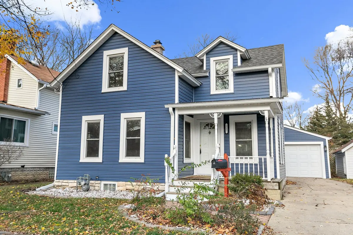217 Elm ST, Batavia, IL 60510