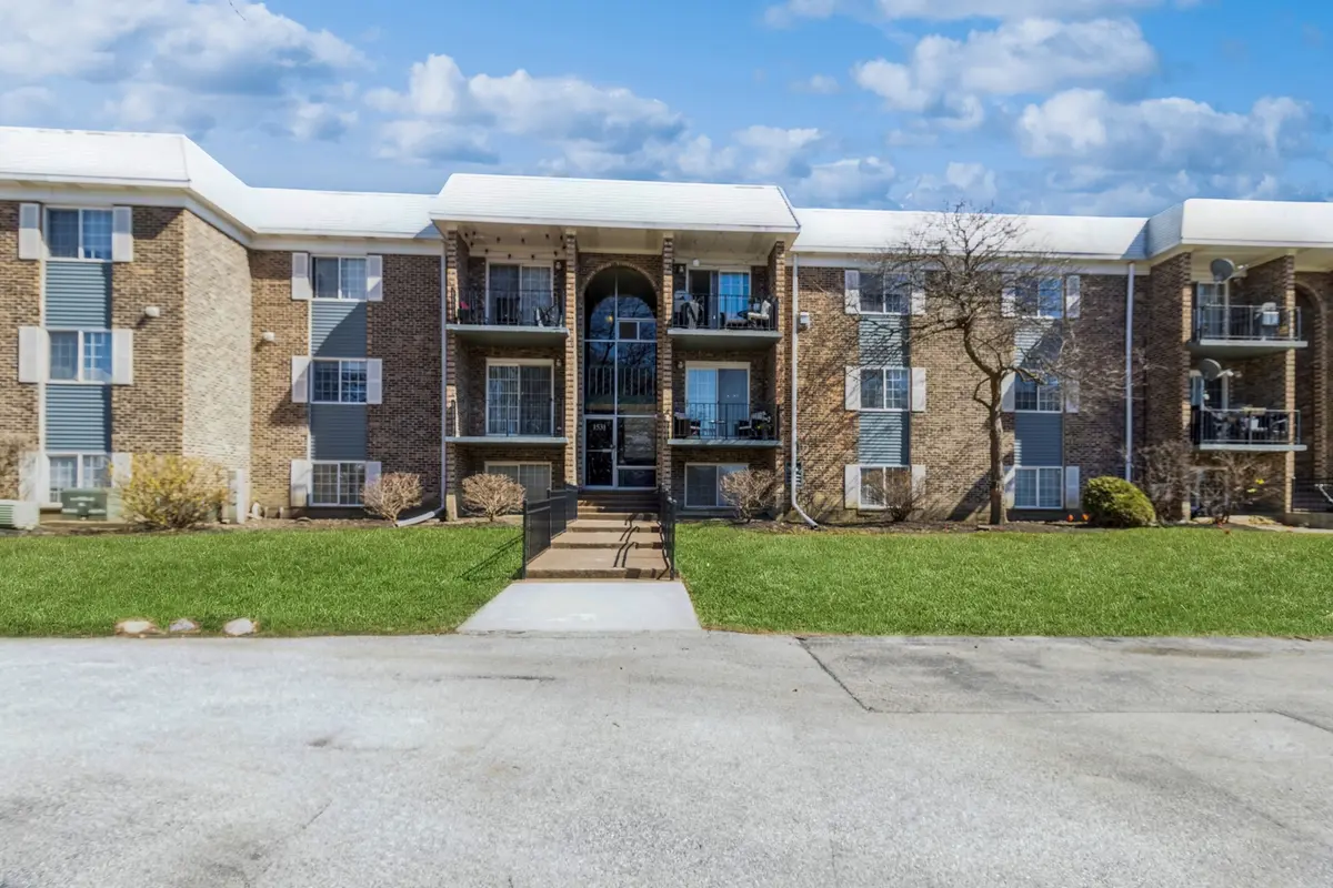 1531 N Windsor DR #312, Arlington Heights, IL 60004