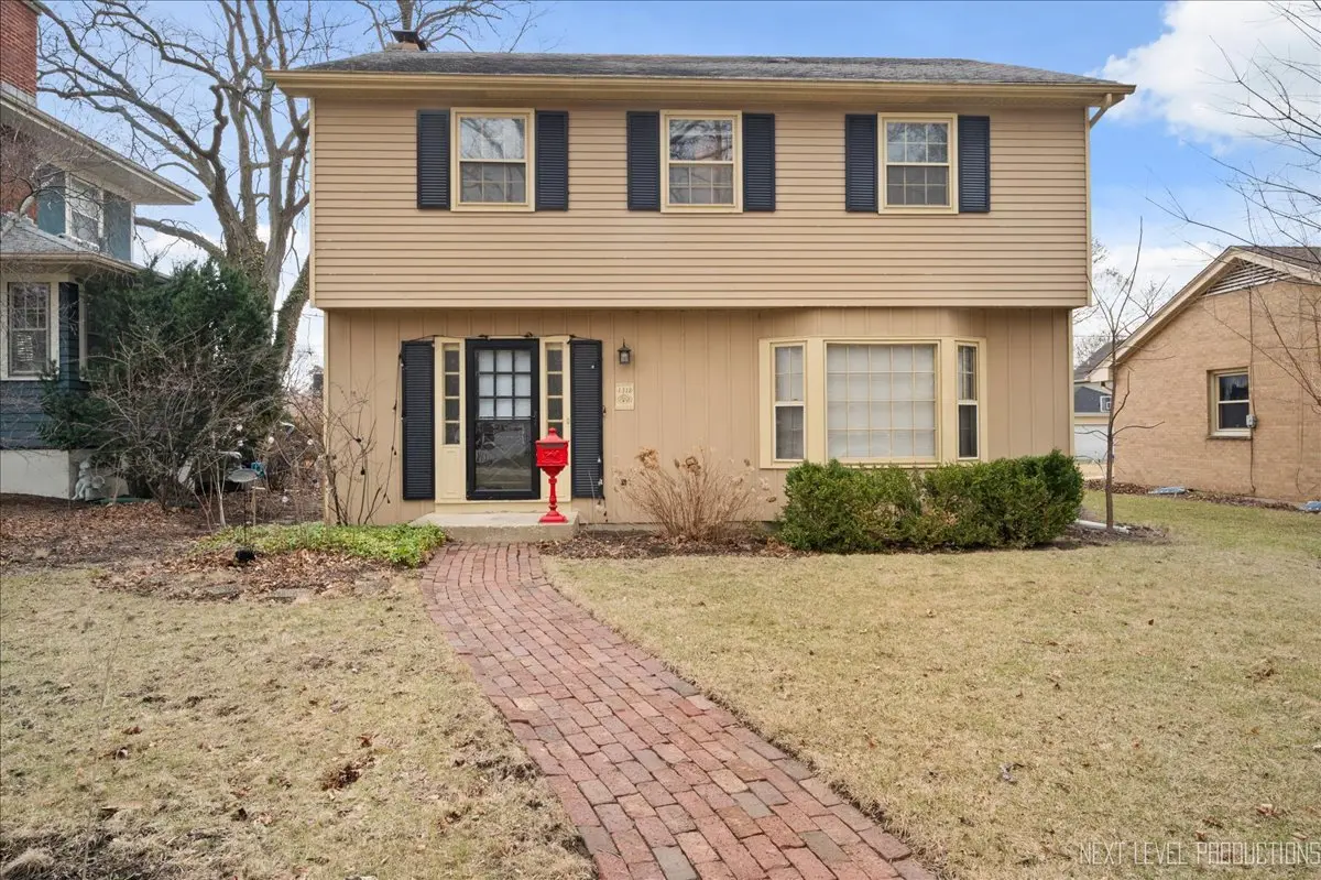1318 S 3rd ST, St. Charles, IL 60174