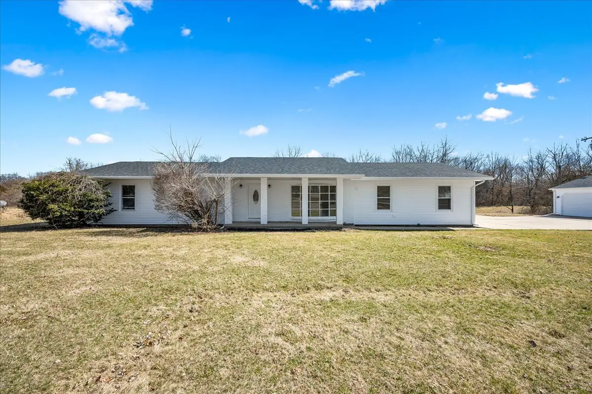 29841 N 1728 East RD, Alvin, IL 61811