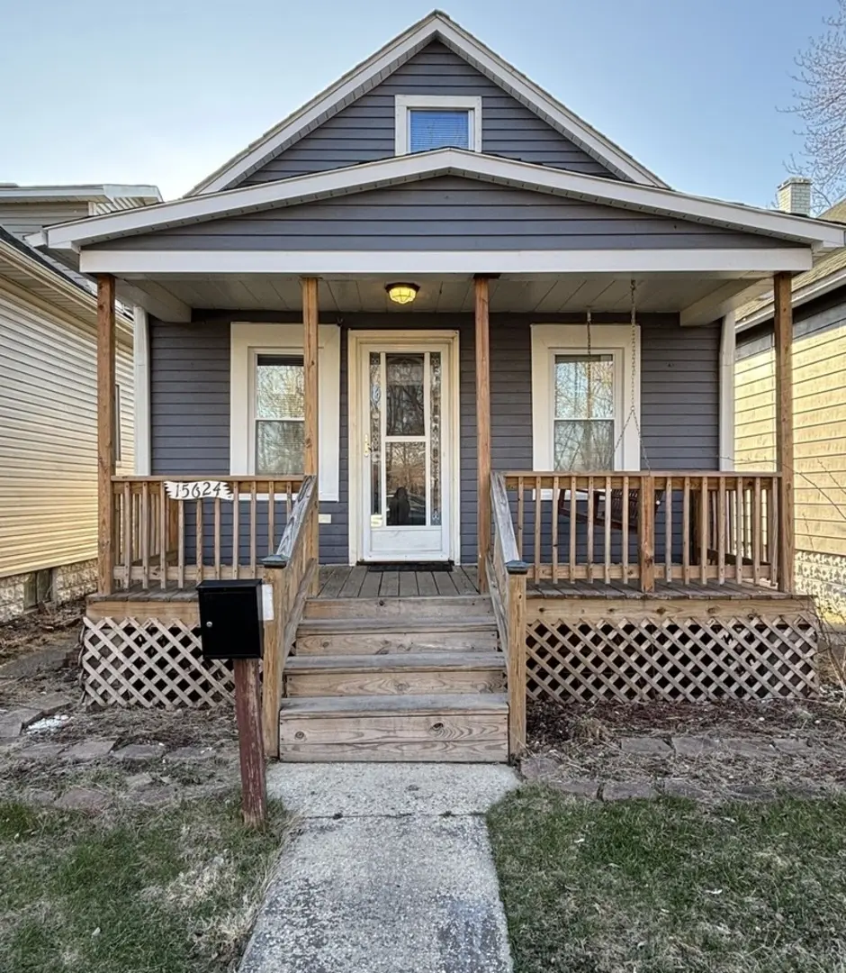 15624 Lowe AVE, Harvey, IL 60426
