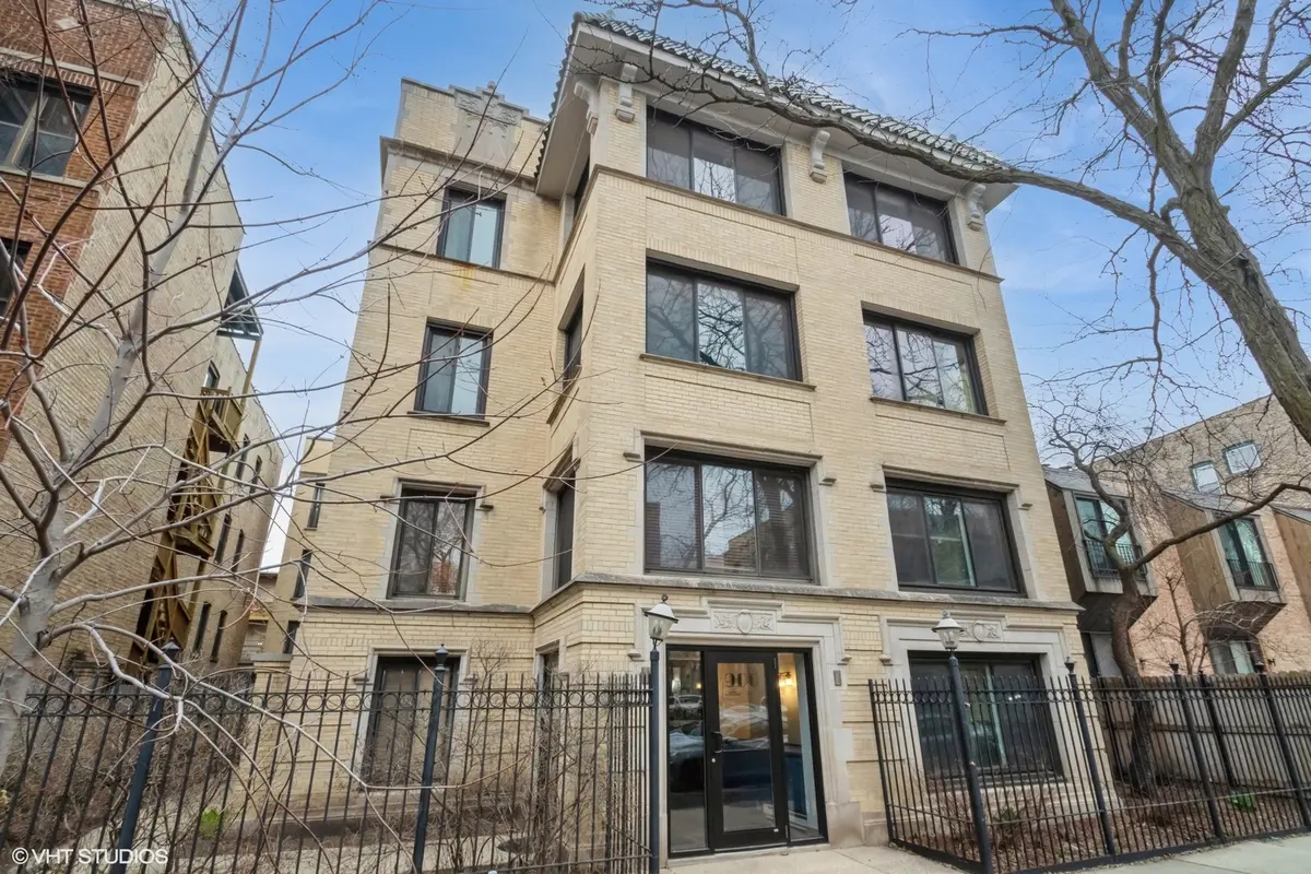900 W Ainslie ST #F, Chicago, IL 60640