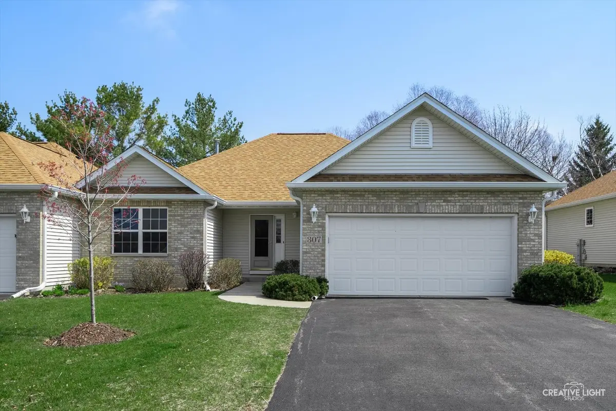 307 Garden CIR, Yorkville, IL 60560