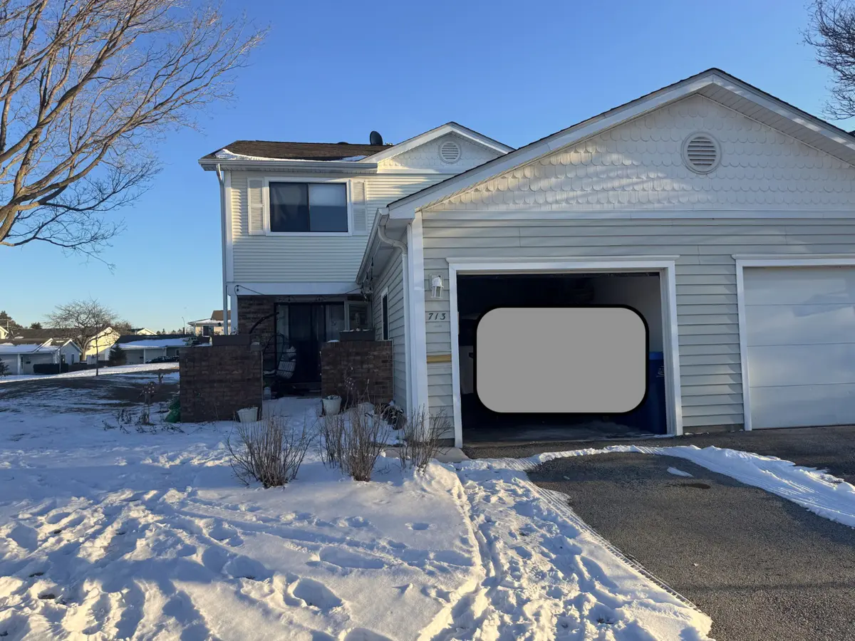 713 Mariner PT, Schaumburg, IL 60194