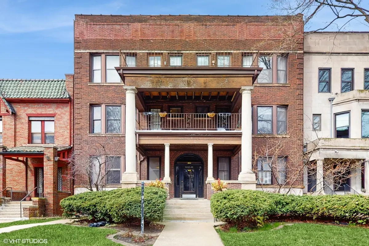 5442 S Cornell AVE #1, Chicago, IL 60615