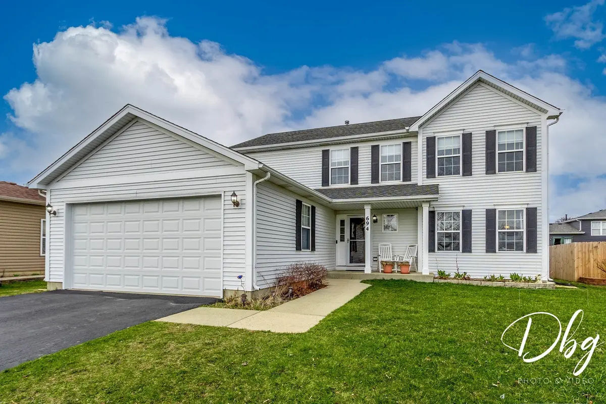 694 Chippewa CIR, Round Lake Heights, IL 60073