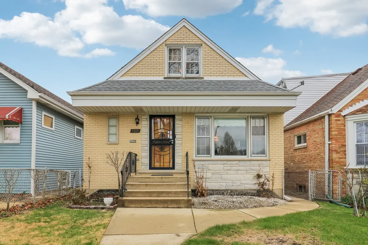 3319 N Ozanam AVE, Chicago, IL 60634