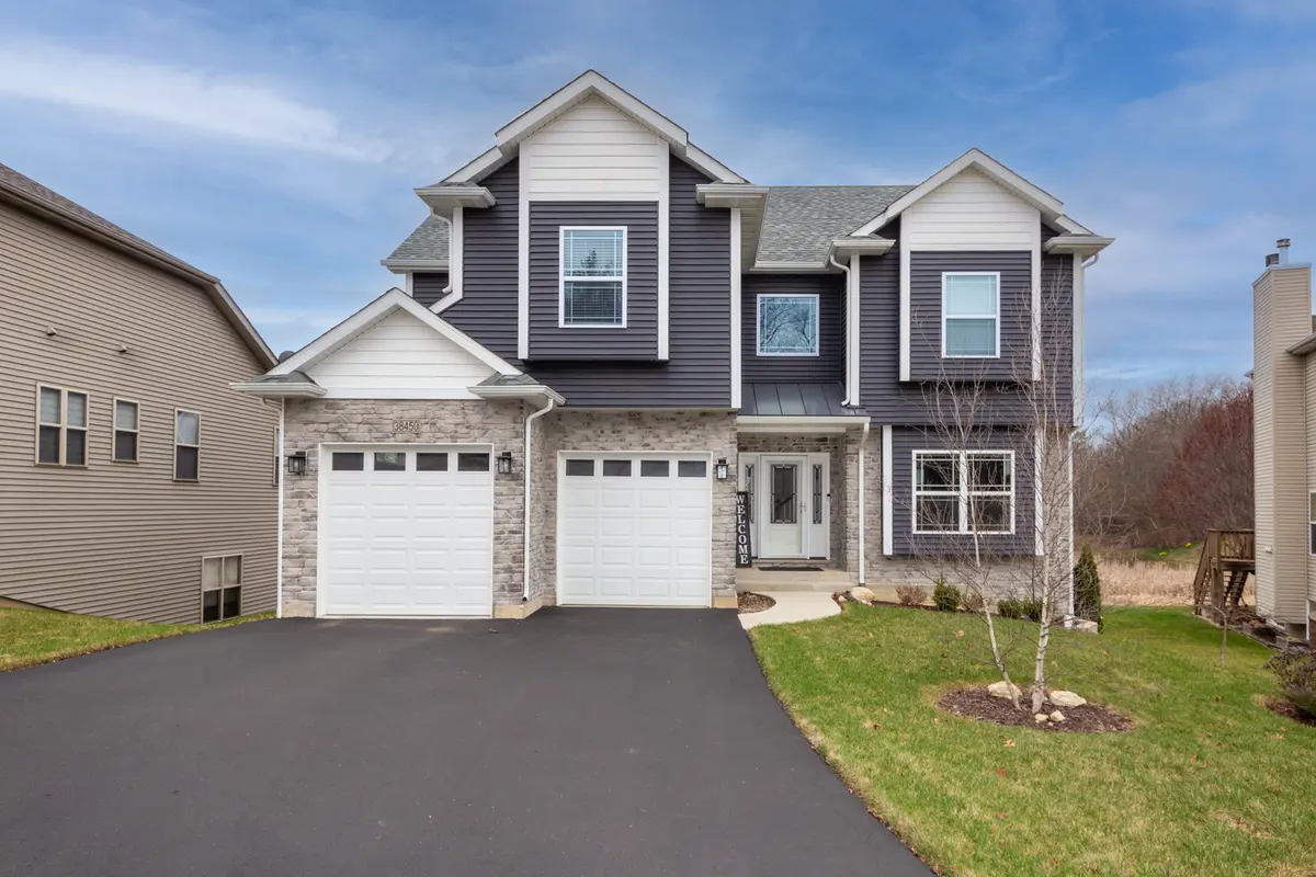 38410 N Adams ST, Lake Villa, IL 60046