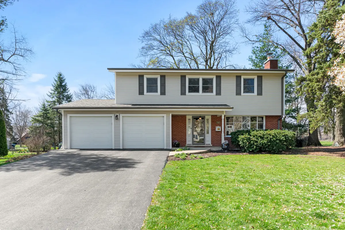 752 Ralph CT, Wheaton, IL 60187