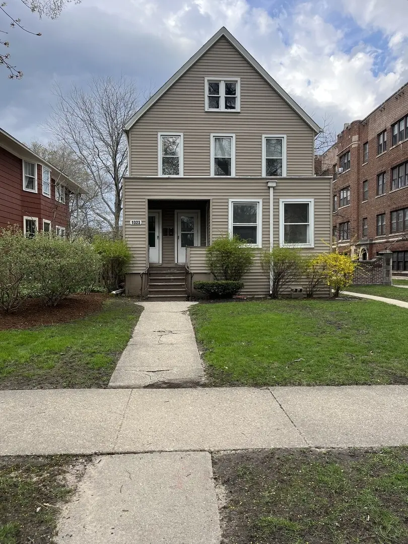 1323 Washington ST, Evanston, IL 60202