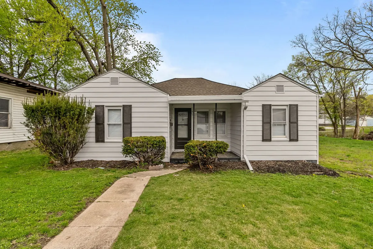 1427 N Elm ST, Centralia, IL 62801