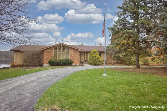 33525 N Christa DR, Ingleside, IL 60041