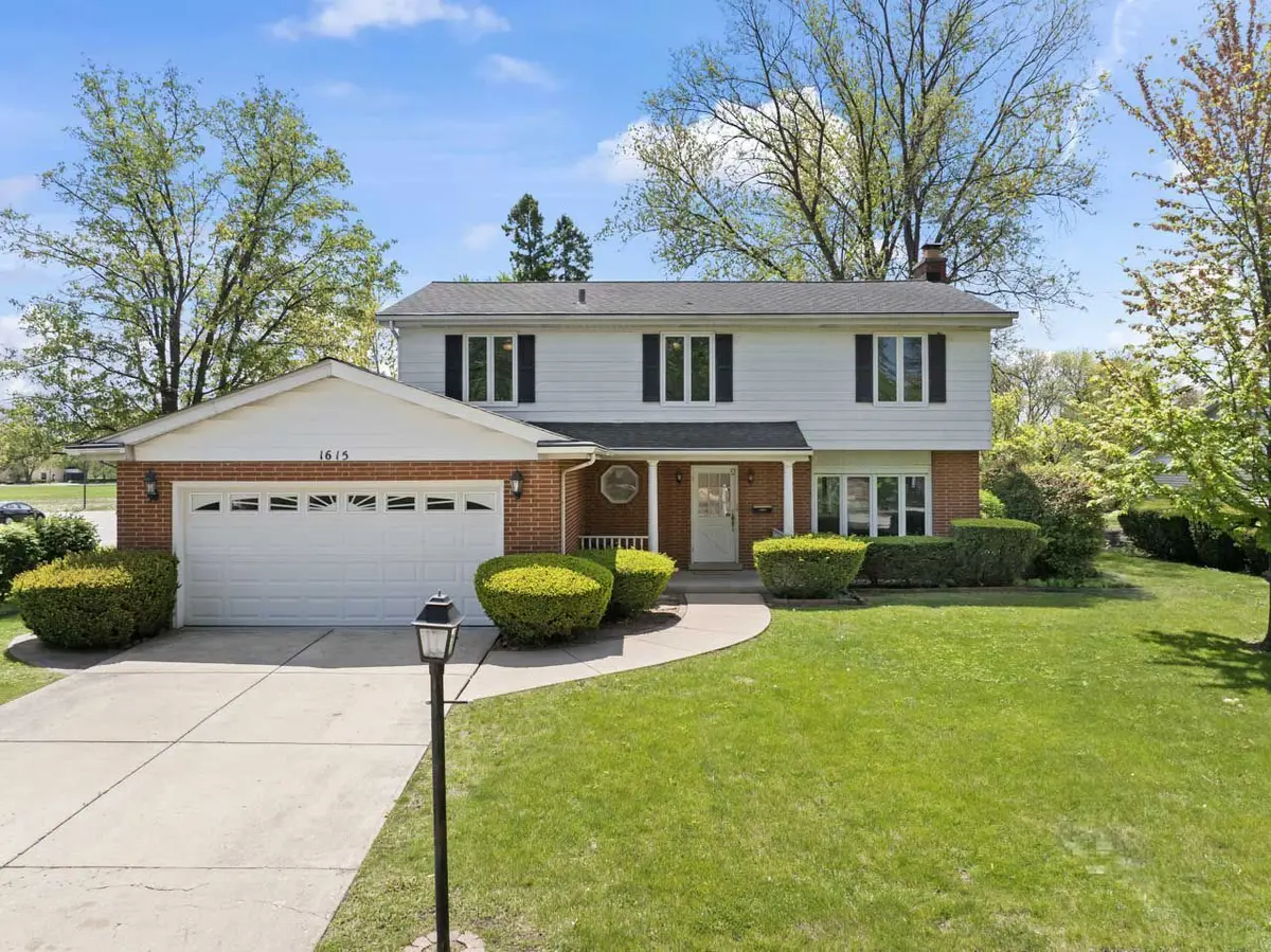 1615 E Linden LN, Mount Prospect, IL 60056