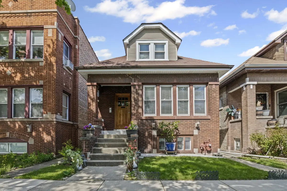 2018 N Laporte AVE, Chicago, IL 60639