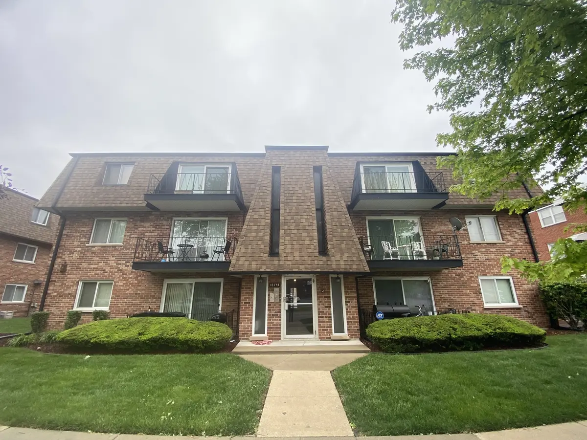 10715 S Keating AVE #1C, Oak Lawn, IL 60453