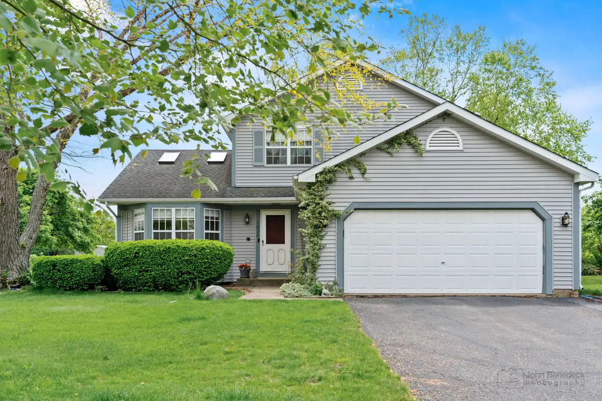 1030 Prairie DR, Algonquin, IL 60102
