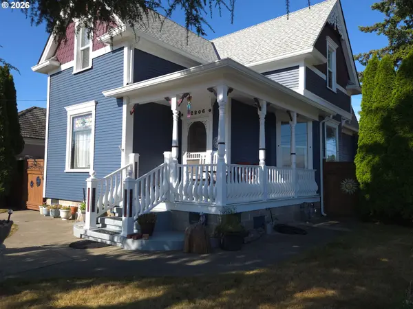 2206 MARION ST, North Bend, OR 97459