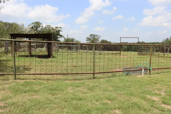 10105 Fm 86, Lockhart, TX 78644