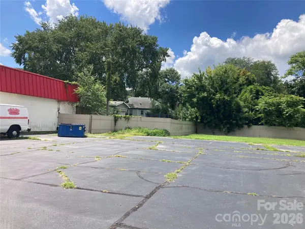 1201 N Cannon BLVD, Kannapolis, NC 28082