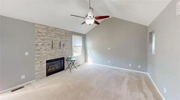 3401 Tillerman DR, Lawrence, KS 66049