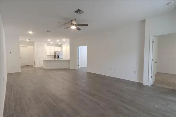 407 THREE OAKS DR, Edgewater, FL 32141