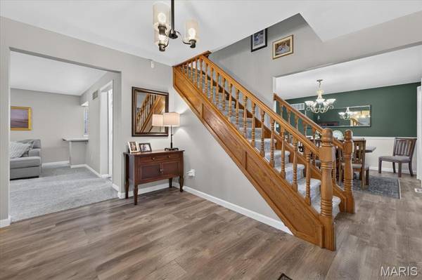 1627 Gettysburg LNDG, St Charles, MO 63303