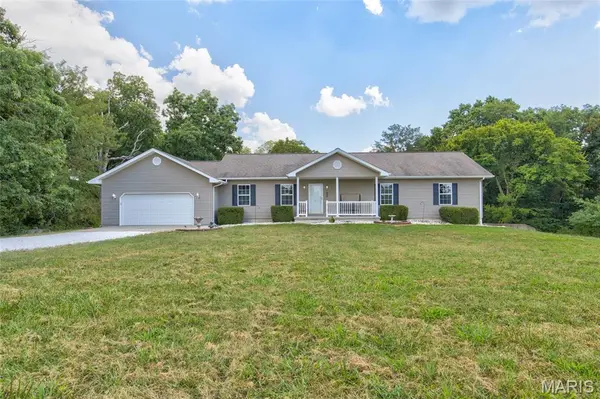 15394 Wildwood LN, Grafton, IL 62037