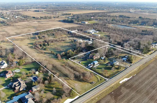 2730 N Cedar RD, New Lenox, IL 60451
