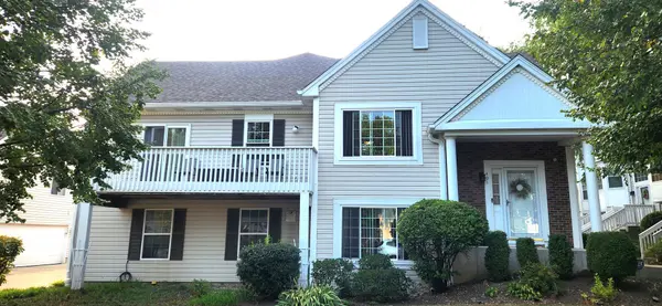 401 Hidden Creek LN #401, North Aurora, IL 60542