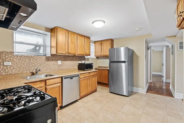 6046 N FRANCISCO AVE #GW, Chicago, IL 60659