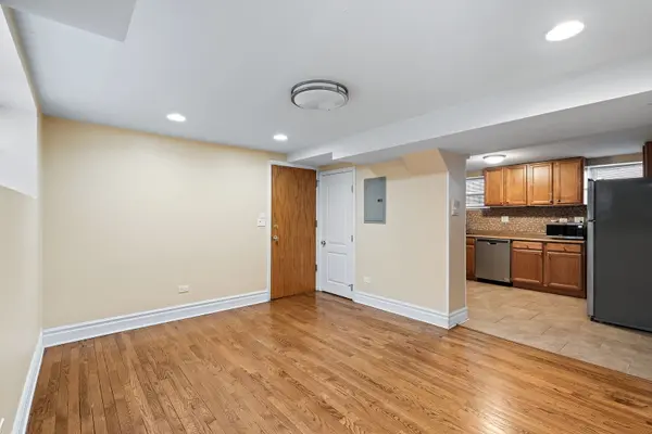6046 N FRANCISCO AVE #GW, Chicago, IL 60659
