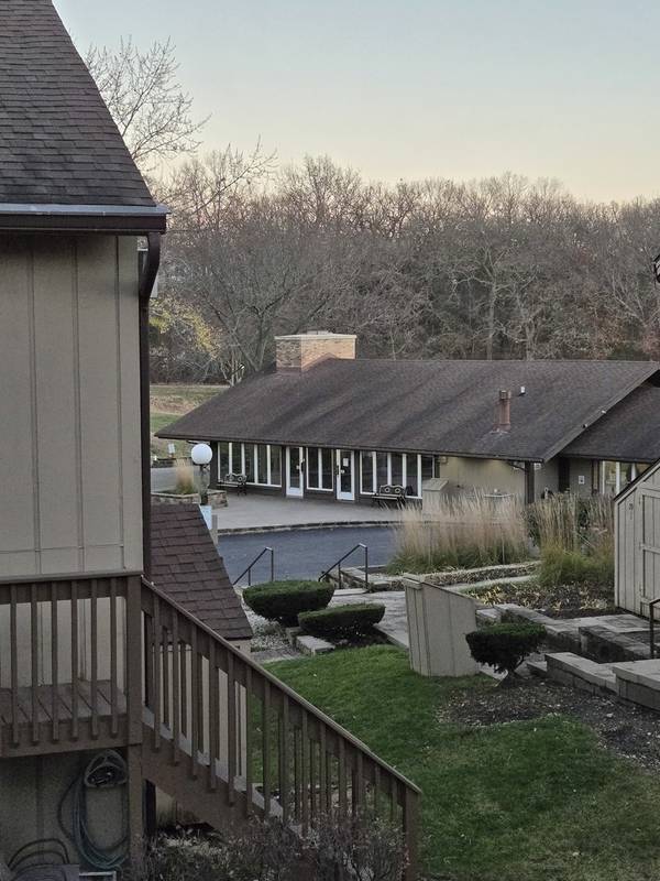38 Bermuda Colony #9, Fox Lake, IL 60020