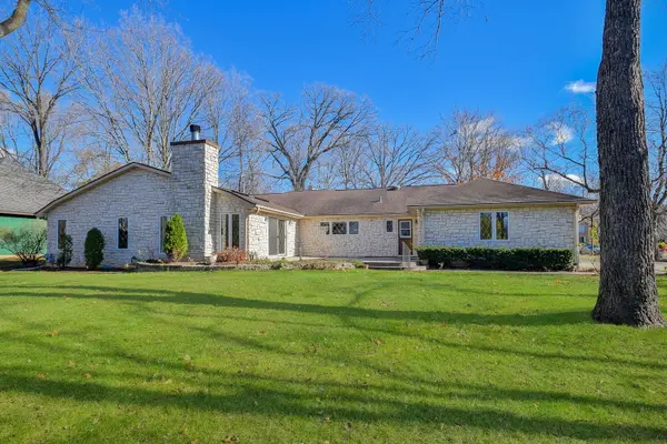 721 Woodlawn AVE, Naperville, IL 60540