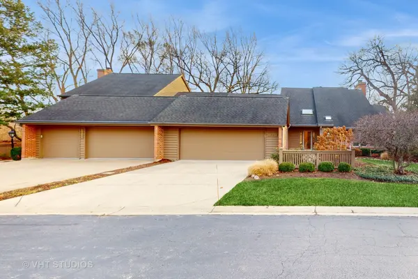 2415 Tall Oaks DR, Elgin, IL 60123