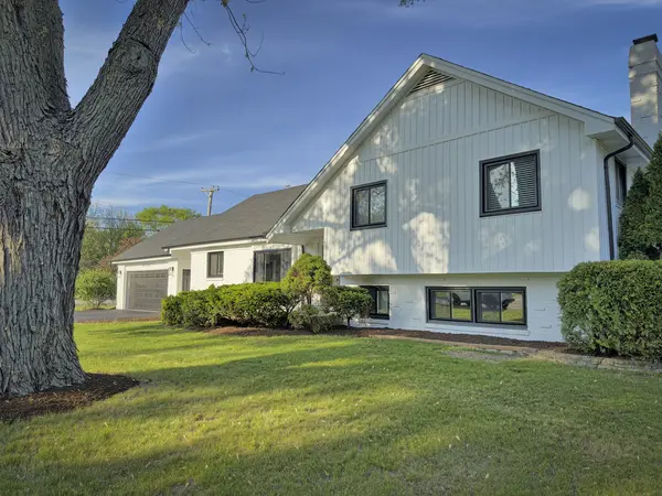 7S135 Clover CT, Naperville, IL 60540