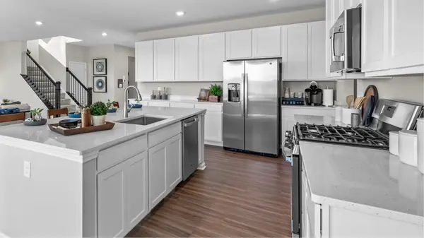 16165 S Crossing DR, Plainfield, IL 60586