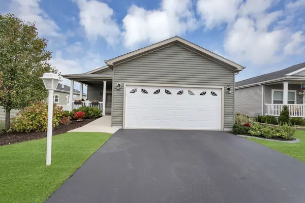 1463 Equestrian DR, Grayslake, IL 60030