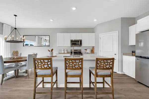 1902 Legacy Pointe BLVD, Plainfield, IL 60586