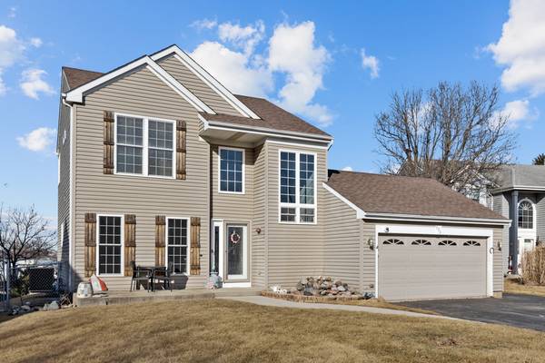 909 Barbara ST, Lake In The Hills, IL 60156